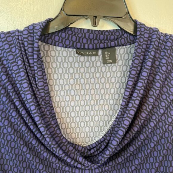 Tamari Blue and Black sleeveless Blouse with scoop neckline - Picture 6 of 8